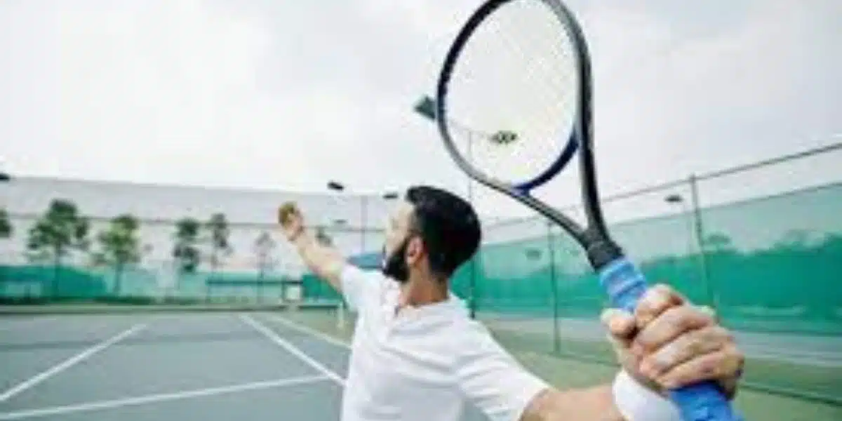 base du service au tennis