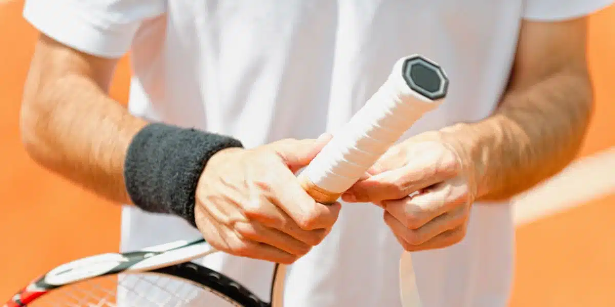 un grip sur une raquette de tennis