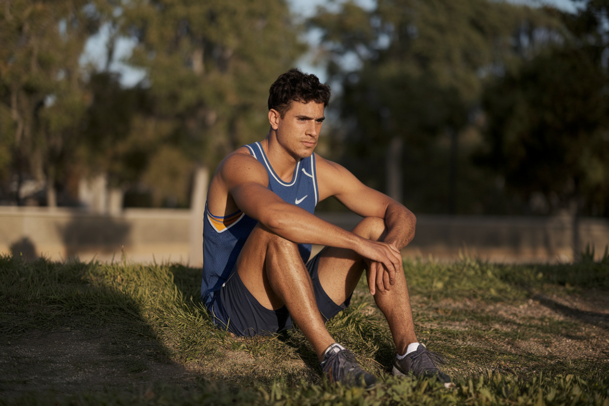 Paul Seixas au repos, récupération physique et mentale après deux semaines d'arrêt sportif.